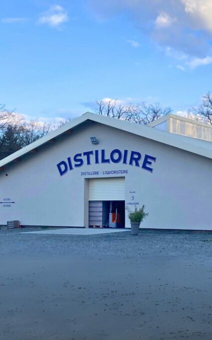 Bâtiment Distillerie en bois Roiné