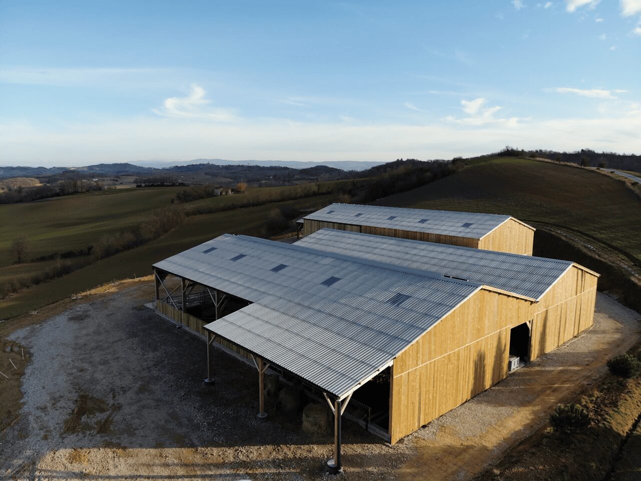 Ensemble de bâtiments en charpente bois Roiné
