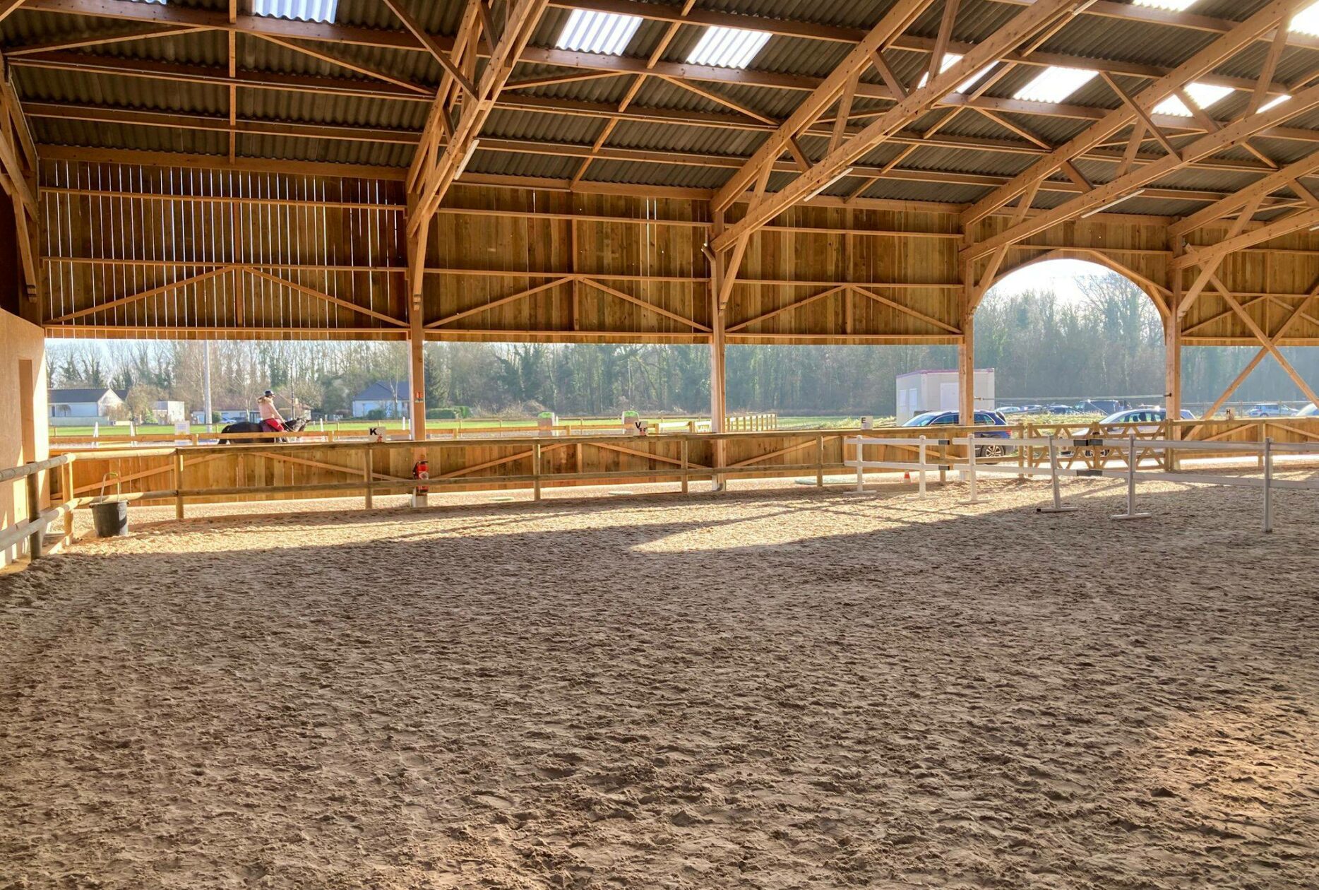 Manège en charpente bois