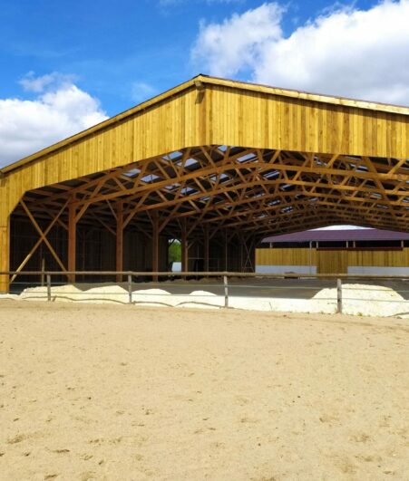 Manège centre équestre en bois
