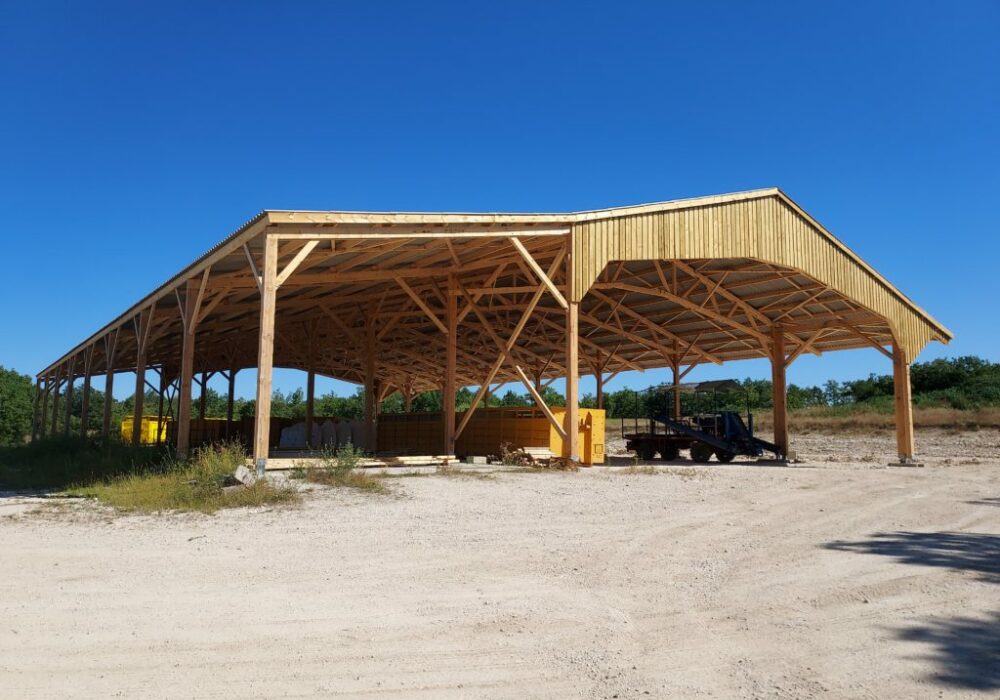 Hangar céréales en bois Roiné